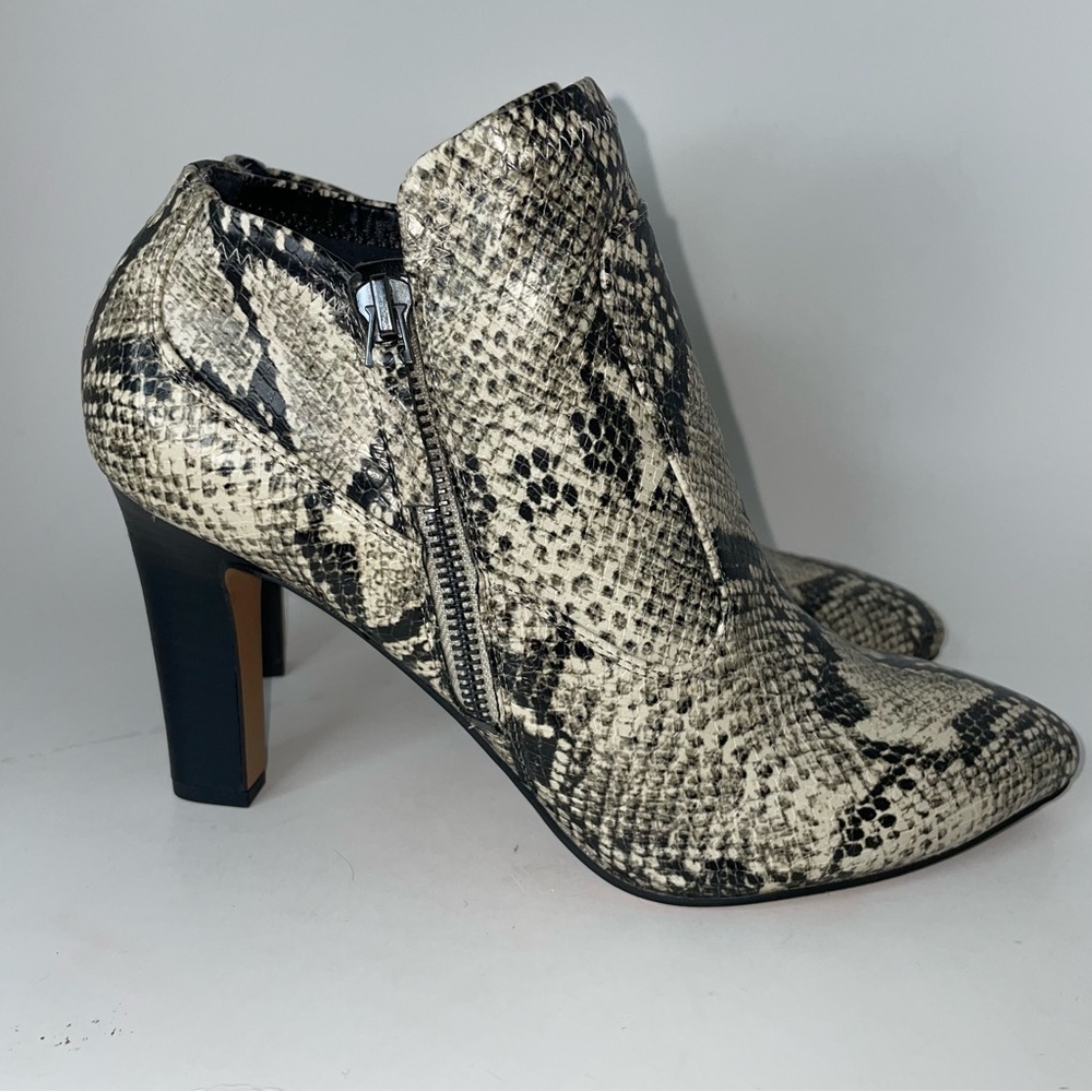 FRANCO SARTO KORA Snake Print Ankle Boots Booties Size 10 - Picture 2 of 11